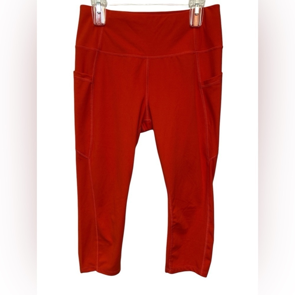 Avia Red Side Pockets Cropped Leggings Athleisure Activewear EUC